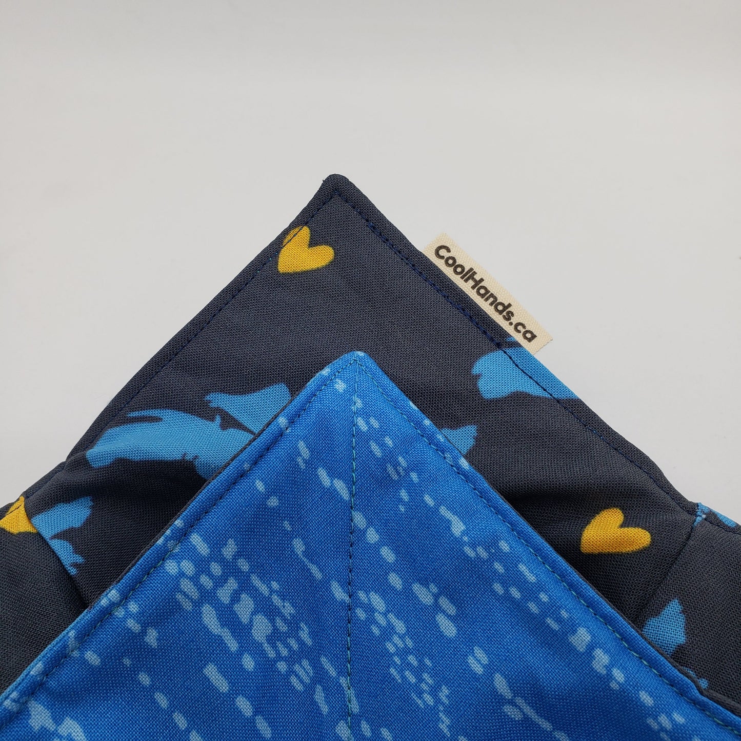 100% Cotton Microwavable Bowl Cozy - Blue Nose, Yellow Heart
